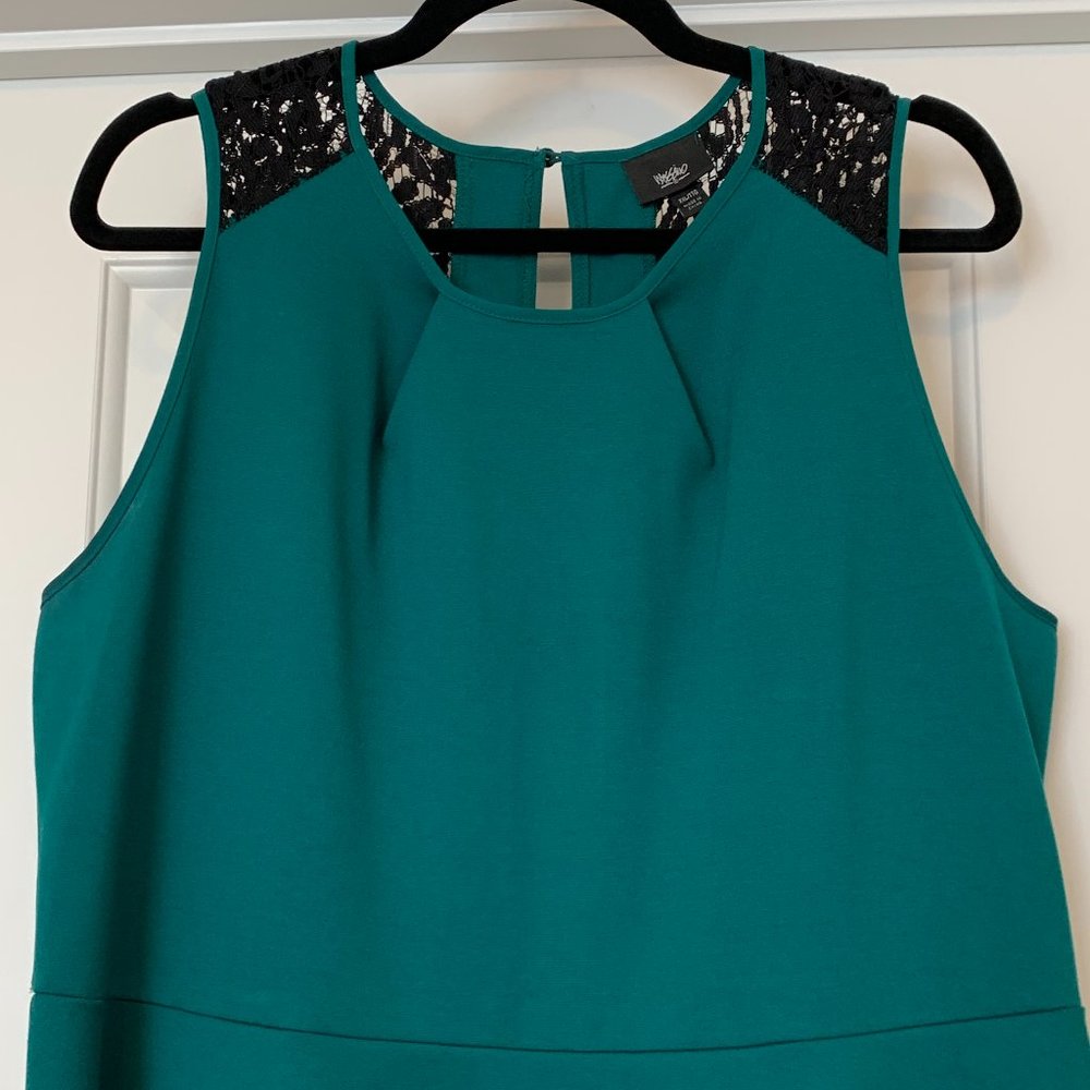 Gently Worn Mossimo Emerald Green Skater Tank Dress with Black Lace Accent - Picture 3 of 13